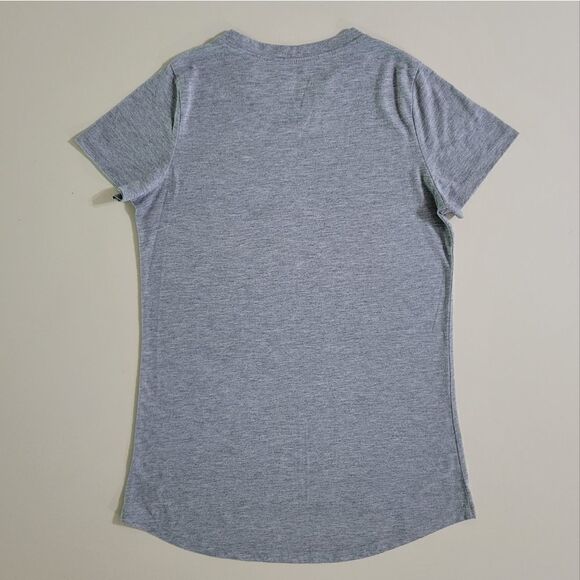 Zoe + Liv Women's Gray Short Sleeve Graphic T-Shirt - Picture 8 of 8